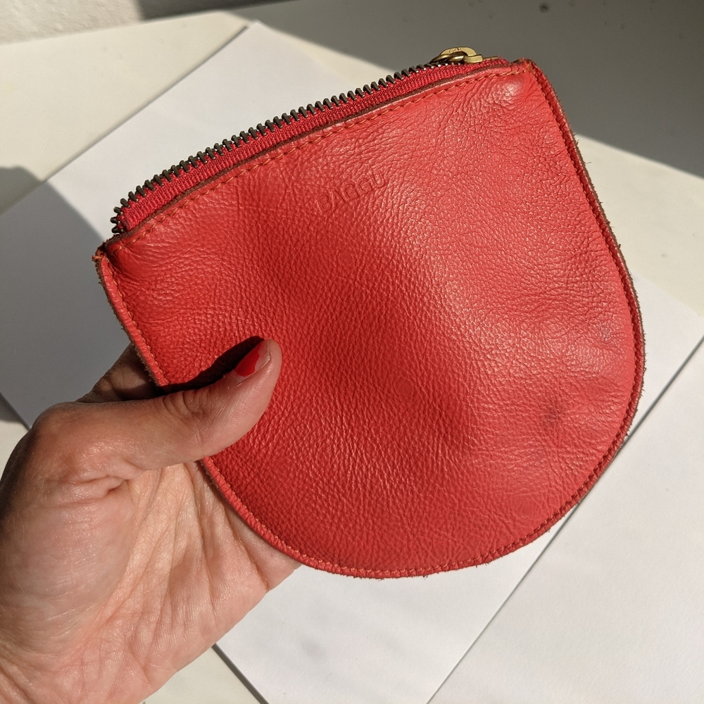 BAGGU u pouch small red leather